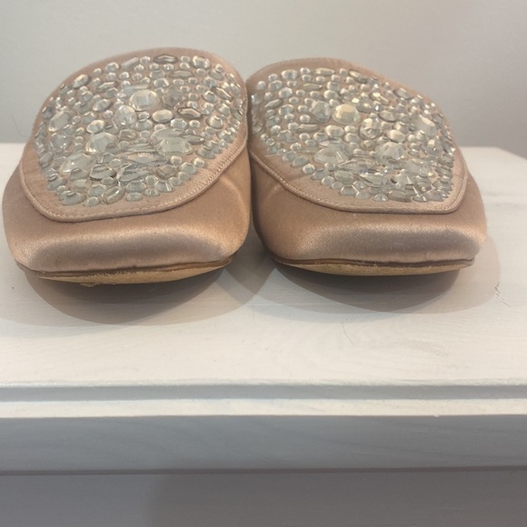 🔥5/$20🔥 Aldo Pink Satin Mules with Gems - Picture 6 of 16